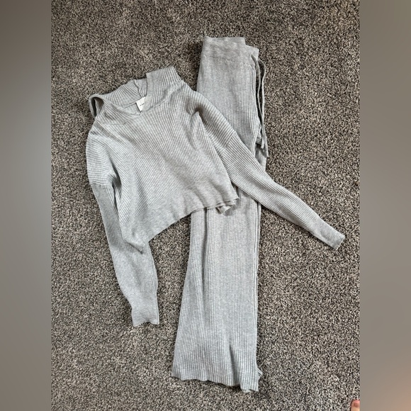 Pink Rose Tops - Pink Rose Women's Gray matching loungewear set Size Medium